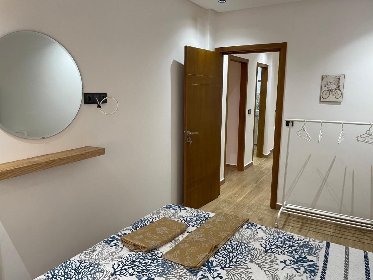 Appartement En M'Diq Centre Ville Pres De La Plage Luaran gambar