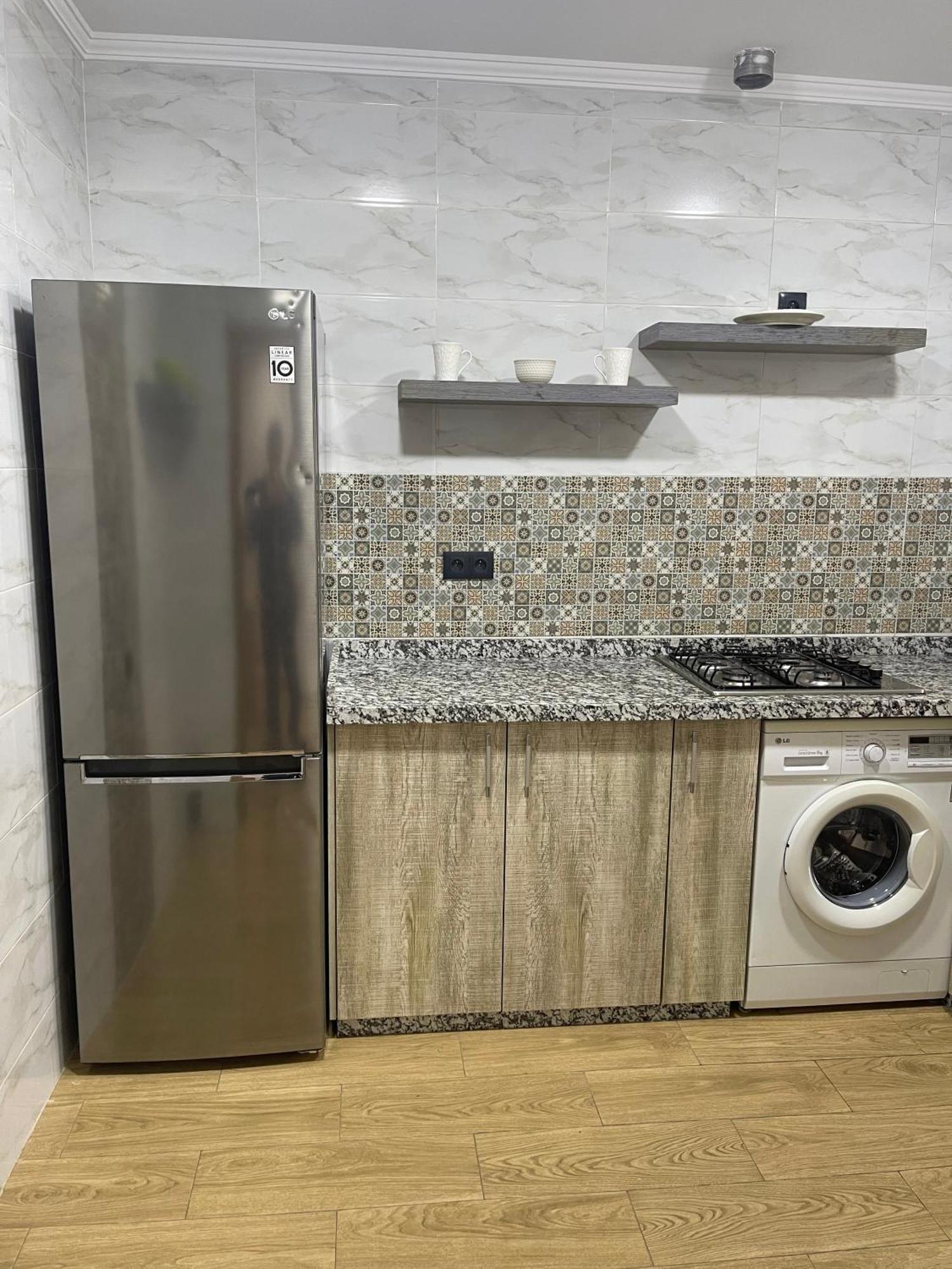 Appartement En M'Diq Centre Ville Pres De La Plage Luaran gambar